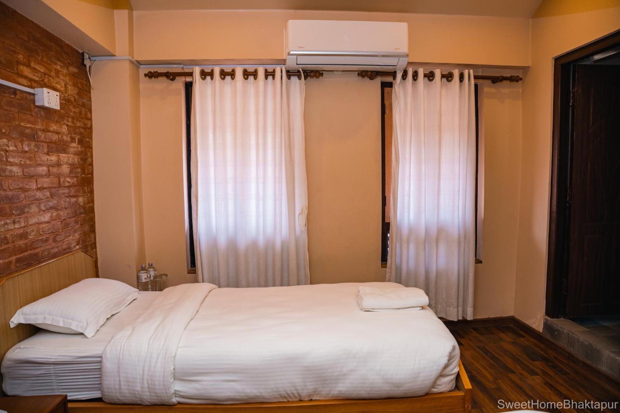 Hotel Sweet Home Bhatgoan Eksteriør billede