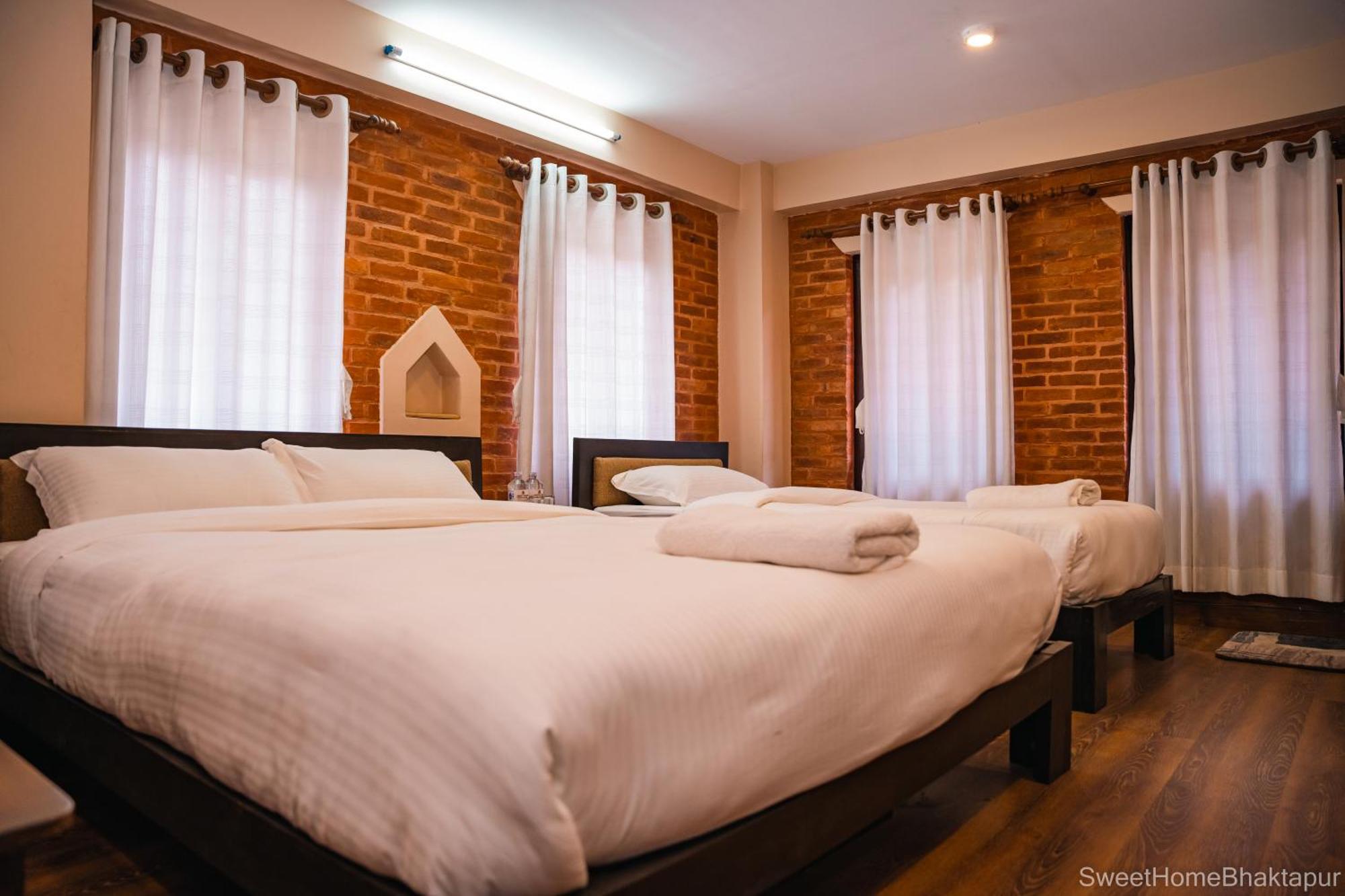 Hotel Sweet Home Bhatgoan Eksteriør billede